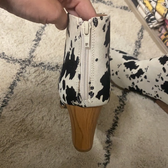 Cow print booties - Picture 3 of 4